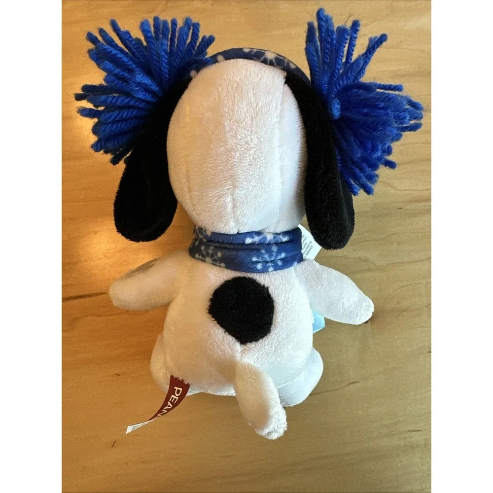Snoopy Peanuts Christmas Musical Plush‎ 2018 CVS Snoopy Plays Linus And Lucy